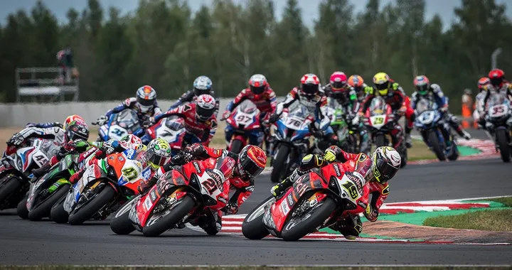 SBK Magny-Cours 2022: orari TV dalla Francia