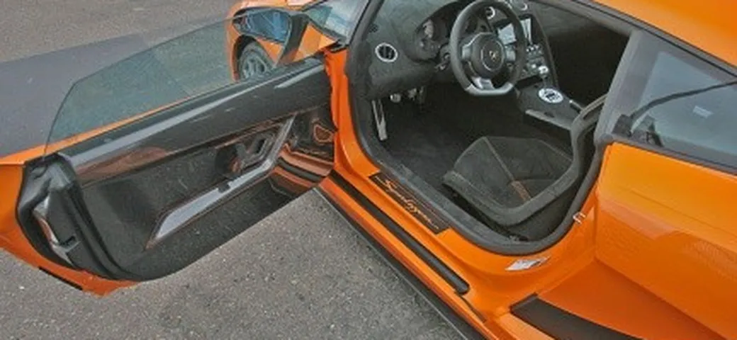 Lamborghini Gallardo Superleggera, l'arancio le dona