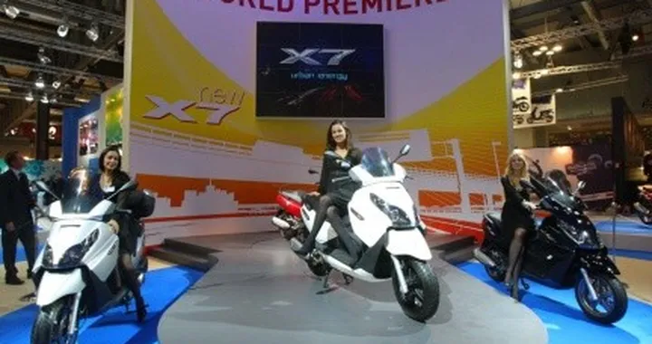 Eicma 2007: Piaggio X7 125/250