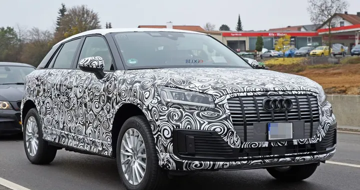 Audi Q2 e-tron: foto spia su strada