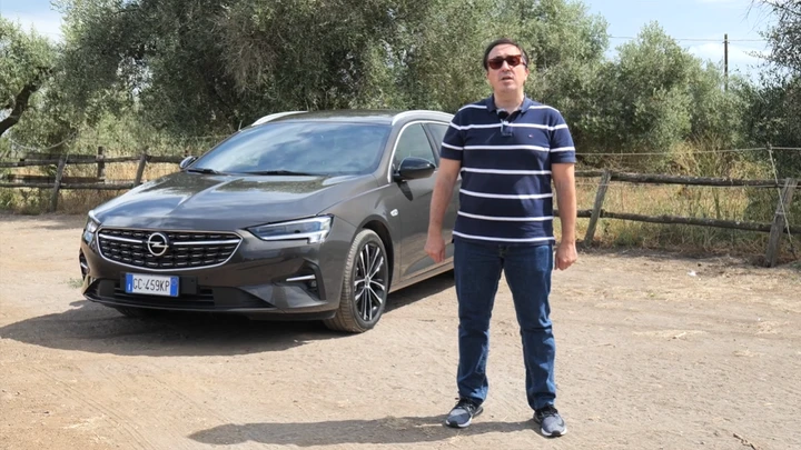 Opel Insignia Sports Tourer 2.0 CDTI AT8 Ultimate: Top or Not