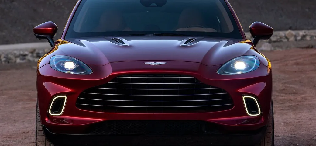 Aston Martin DBX: le indiscrezioni sulla versione Mild Hybrid