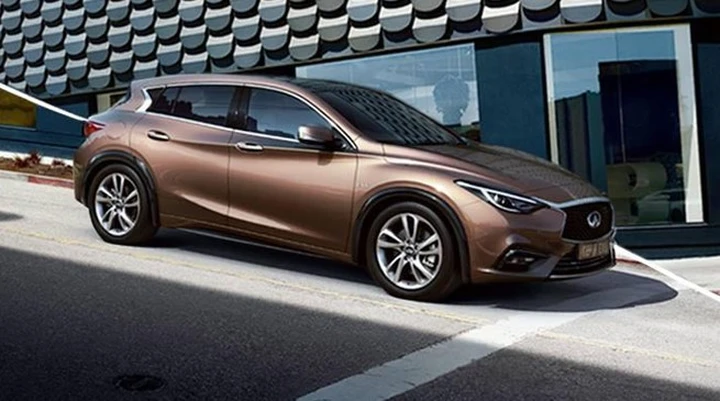 Infiniti Q30: nuova foto ufficiale