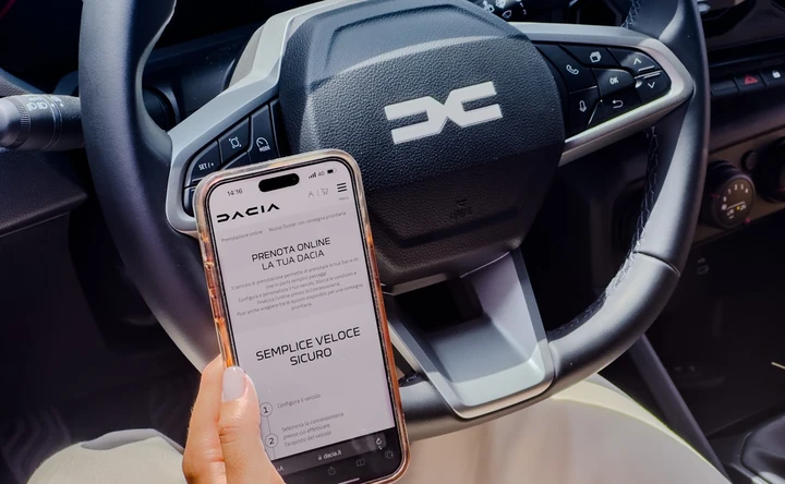 Dacia Duster e Dacia Spring: con la piattaforma DOBA si ordinano online