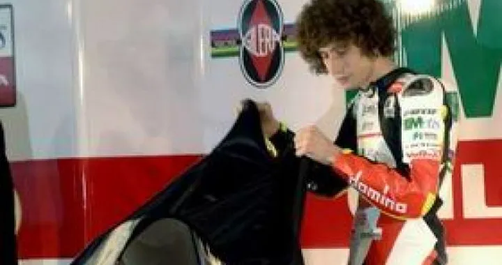 Aggiornamento: rottura allo scafoide destro per Marco Simoncelli - a rischio il Qatar