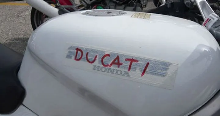 Foto del giorno: Ducati Revere?