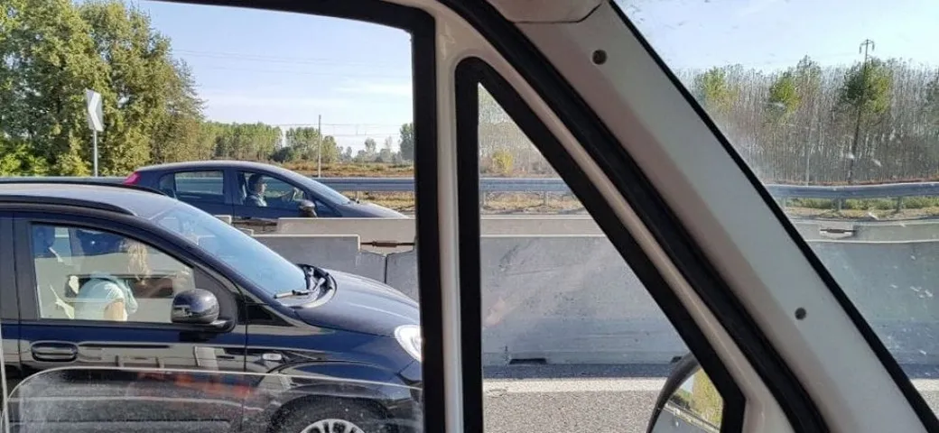 Torino-Pinerolo in contromano: le foto