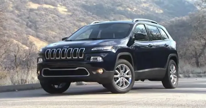 Jeep Cherokee: video del SUV americano