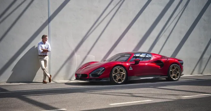 Alfa Romeo, una nuova supercar ci sarà basta avere pazienza
