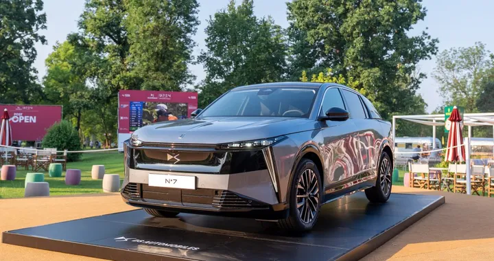 DS N°7 debutta in Italia, i prezzi del SUV prodotto a Melfi