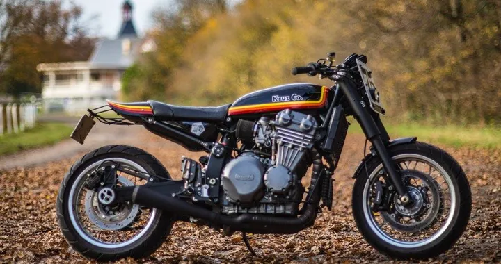 Triumph Trophy 1200 "La Thierry" by Kruz Company