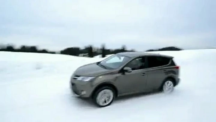 Toyota RAV4: il sistema di trazione e l'I.D.D.S