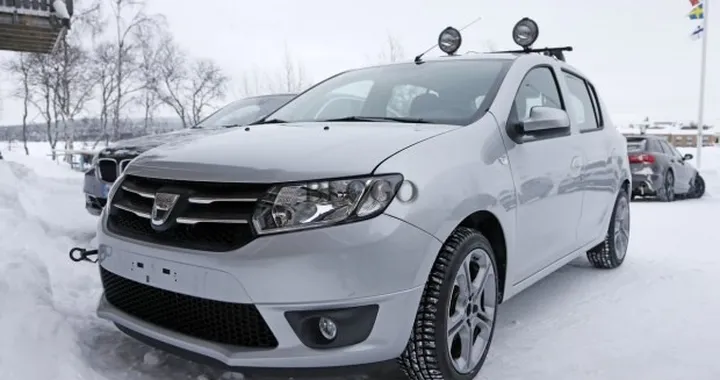 Foto spia Dacia Sandero RS
