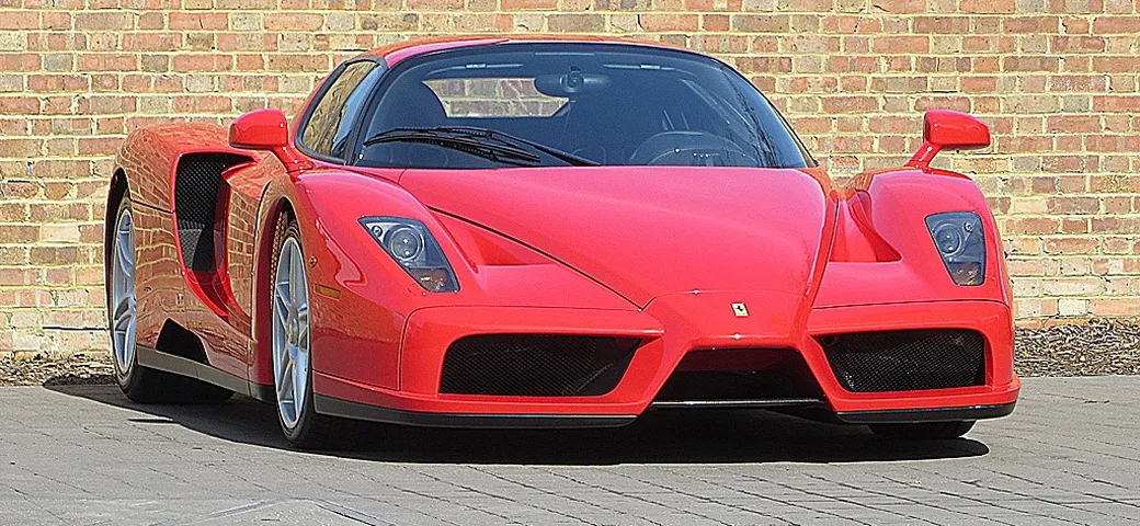 Una Ferrari Enzo nuova è in vendita a 3.5 milioni di euro