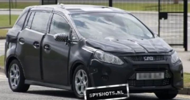 Nuova Ford C-Max: ancora foto spia