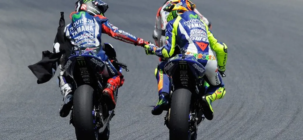 MotoGP: Rossi e Lorenzo, guerra di nervi. Marquez terzo incomodo?