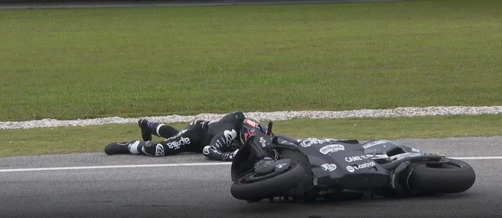 MotoGP: cadute e infortuni segnano i test di Sepang
