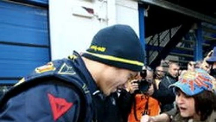 Valentino Rossi sul podio della GT3