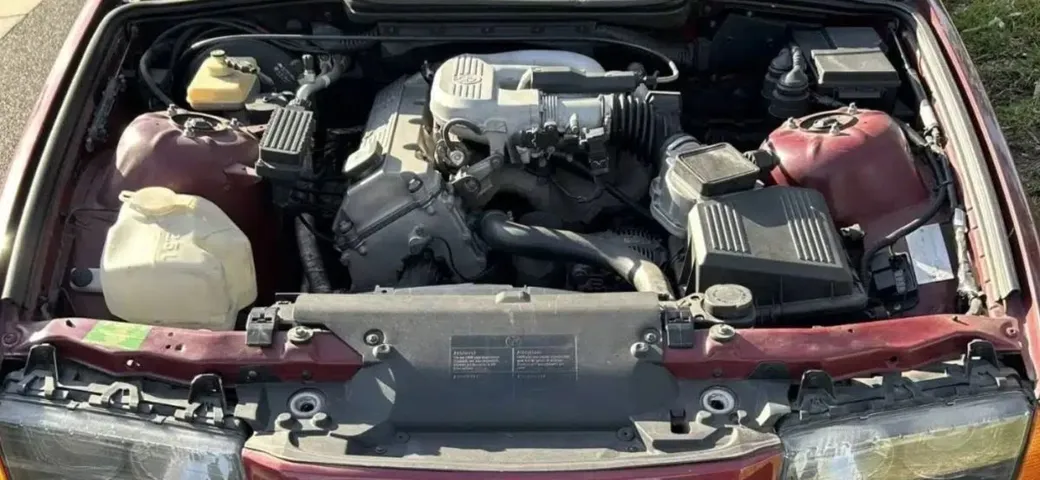 BMW Serie 3 senza cofano e portiere: nell'abitacolo la sorpresa