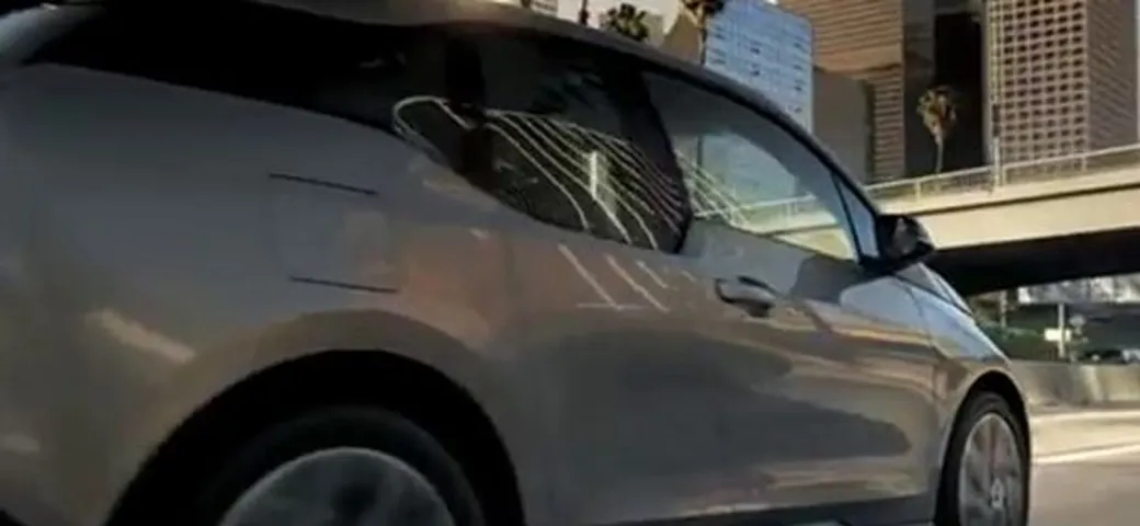 In Russia i cartelli della velocità sono... sexy