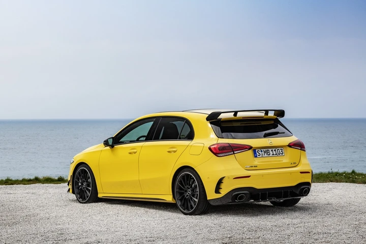 Mercedes-AMG: il 2019 è stato un anno record in Italia