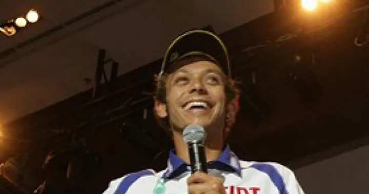 Rossi premiato con il Winning Italy Award: "Alla Yamaha per sempre"