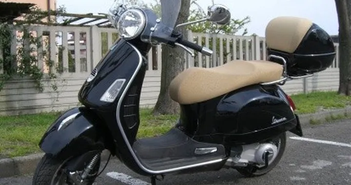 Un giro con Vespa GTS 250ie