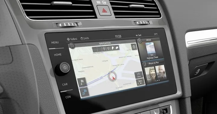 CES 2016: Volkswagen e-Golf Touch