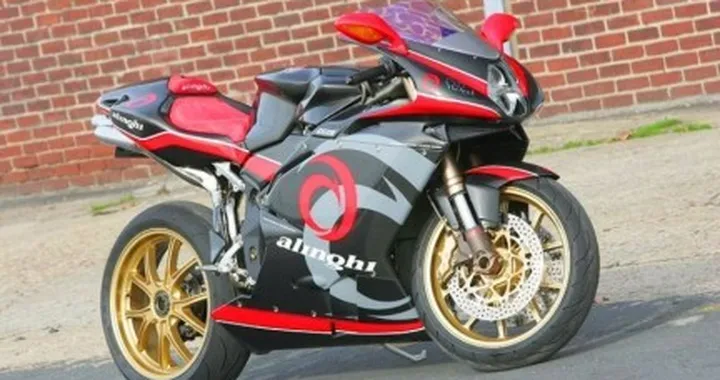 MV Agusta F4 by Zone Rouge 76