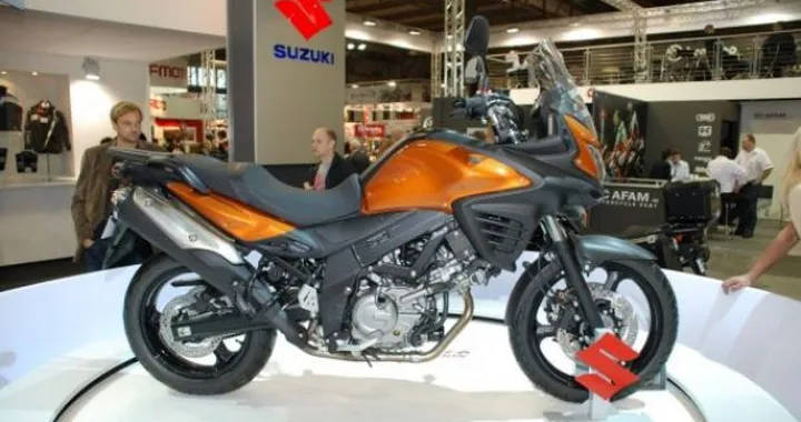 Nuova Suzuki V-Strom 650 ABS - Salone EICMA Milano 2011