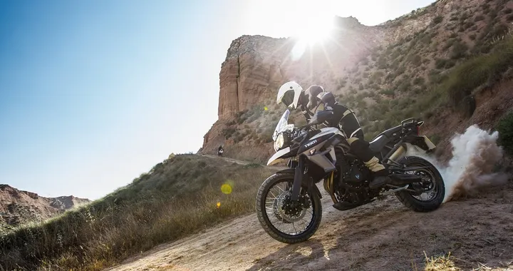 Triumph: presto il debutto nel mondo del cross e dell'enduro