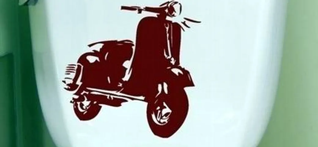 Foto del giorno: vespa addicted?