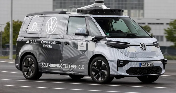 IAA Mobility 2021: ecco il primo prototipo di VW ID.BUZZ a guida autonoma