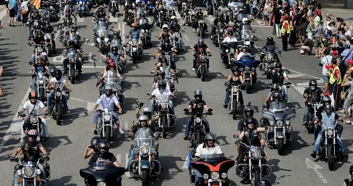 Mercato Moto: nuova battuta d'arresto a Novembre, sportive e supermotard in picchiata