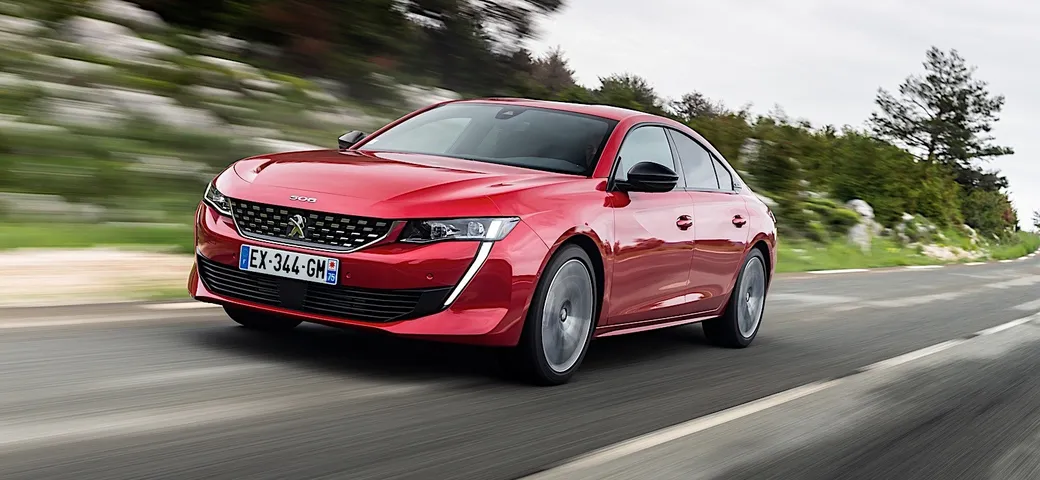 Nuova Peugeot 508: primo contatto con la sedan francese