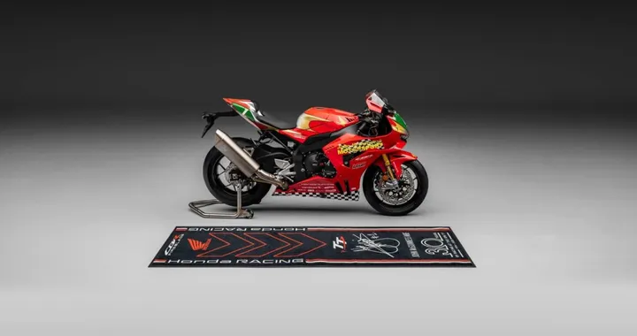 Honda Fireblade John McGuinness: 15 esemplari per i 30 anni al TT