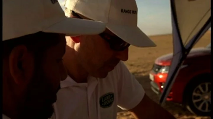 Range Rover Sport Record nella traversata del deserto Empty Quarter