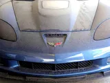 Il mistero di una Corvette ZR1 abbandonata: coperta di polvere in un parcheggio