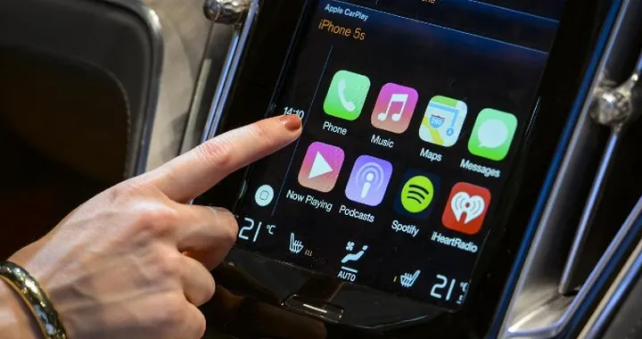 Spotify, hackerata la famosa app di streaming musicale: rischi per Android Auto e Apple CarPlay