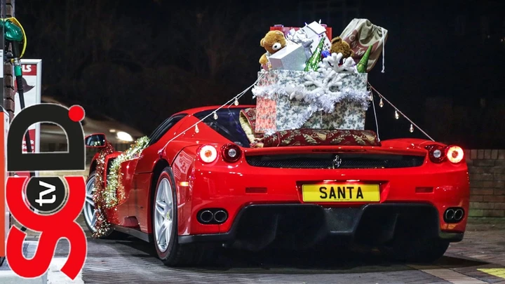 Ferrari Enzo: il video della nuova slitta di Babbo Natale