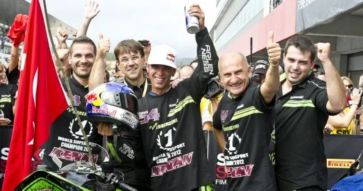 Supersport: Sofuoglu con Foret in Kawasaki anche nel 2013