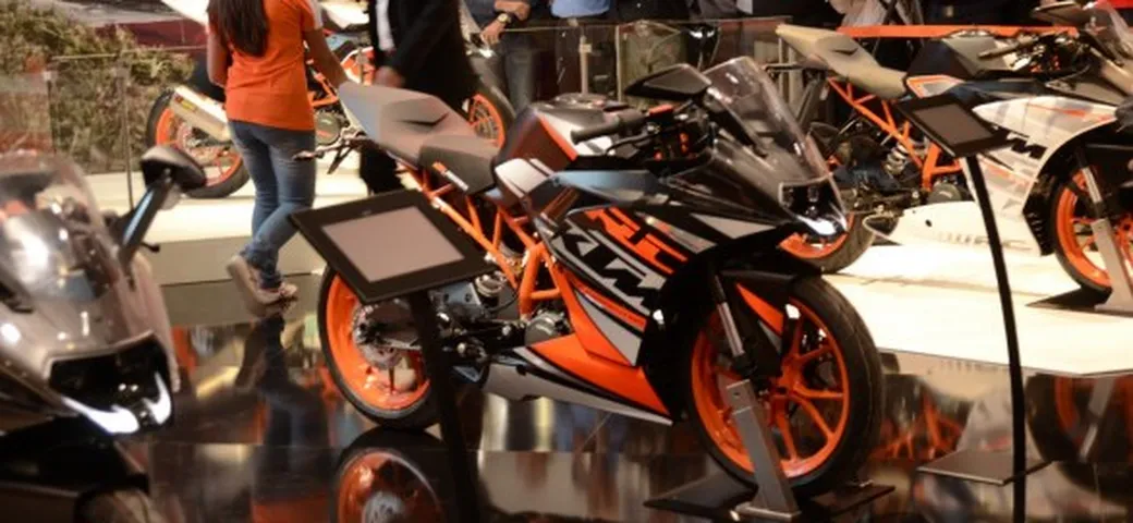 KTM RC390, RC200 e RC125 2014