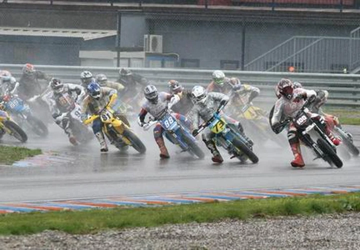 Meno di tre settimane al via del Mondiale Supermotard