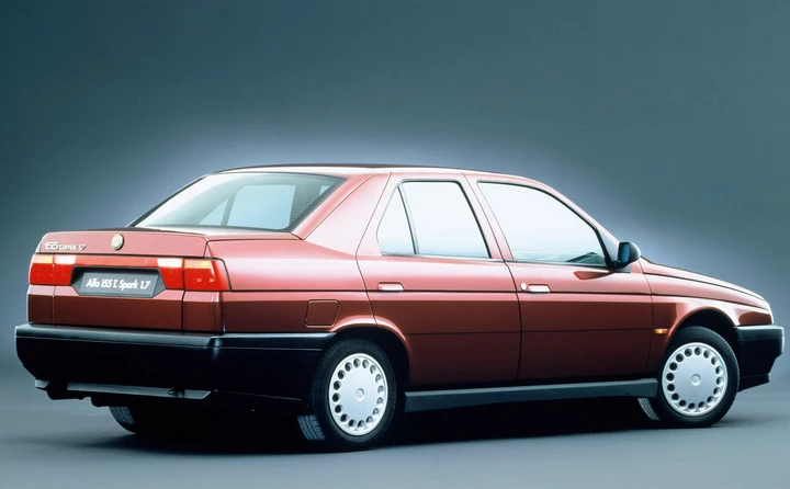 Bollo auto storiche 20 anni: tassa dimezzata