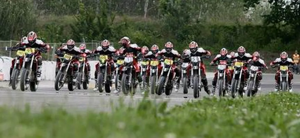 Partita l'Aprilia Supermoto Cup 2007