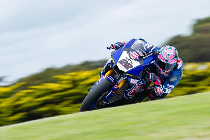 Alex Lowes rinnova con Yamaha SBK