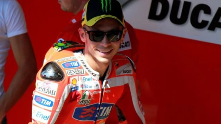 MotoGP, volano le Honda di Stoner e Pedrosa. Rossi debacle.