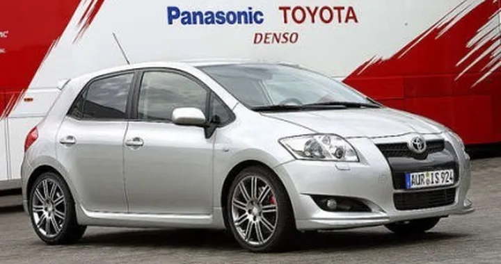 Toyota Auris 2.2 D-4D Sport Study da 200 cavalli