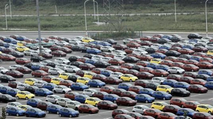 La crisi dei chip mette nei guai la produzione auto: l'allarme