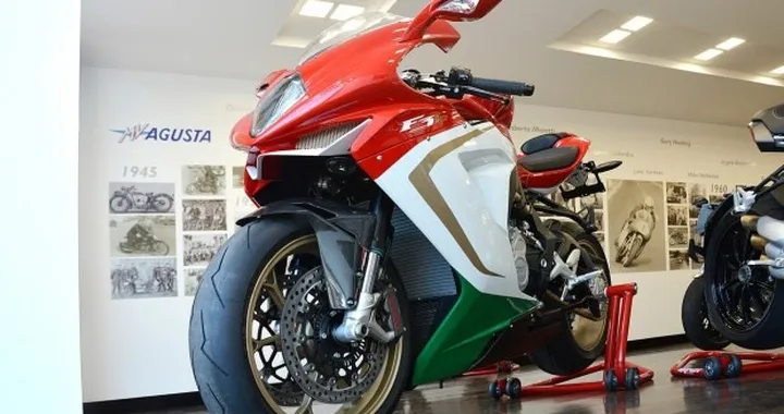 MV Agusta sbarca in Portogallo: aperto il Concept Store di Lisbona